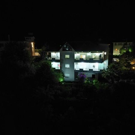 Vila Banushi Gjirokastër Esterno foto